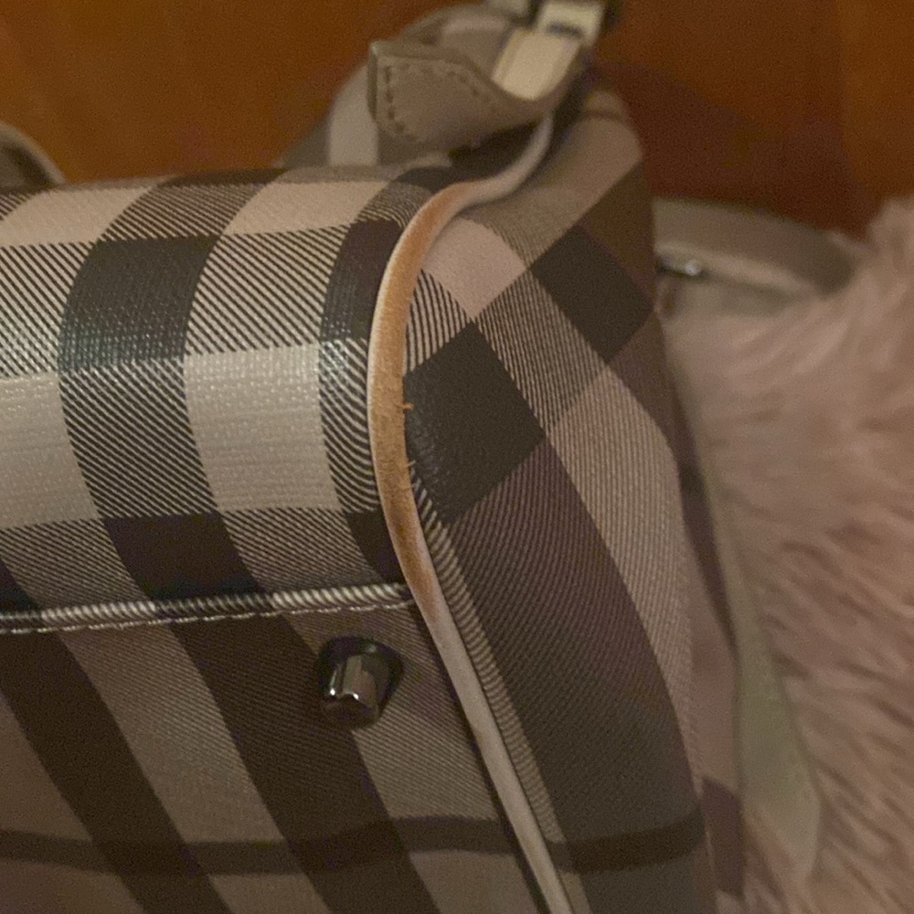 Burberry Smoke Check Canterbury handbag in excellent condition! Clean in & out!! - Picture 10 of 17